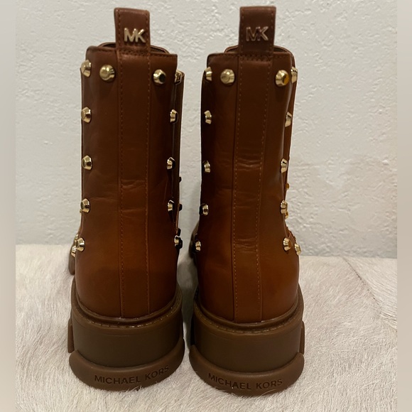 New! MICHAEL Michael Kors Ridley Studded Leather Gore Lug Sole Booties -8 - Picture 5 of 7